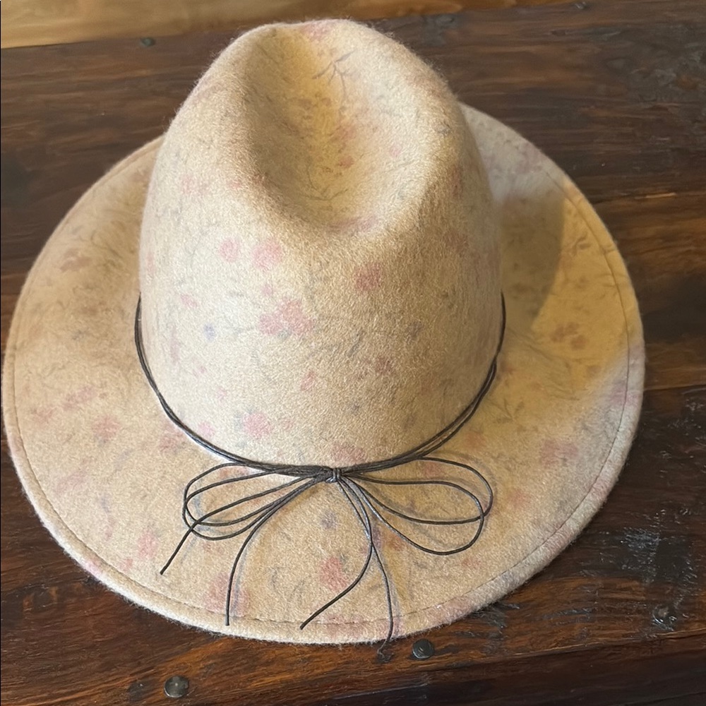 Free People Hat Wool Hat Tan Women's Hat Brown Bow Detail Free People Hat